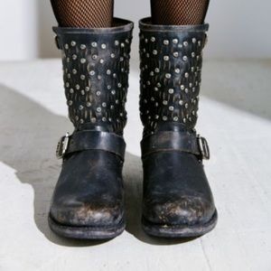 FRYE JENNA CUT STUD BOOT